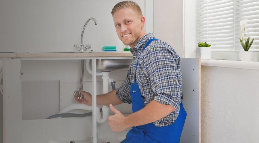 Nighttime Plumber in Middleburg, OH